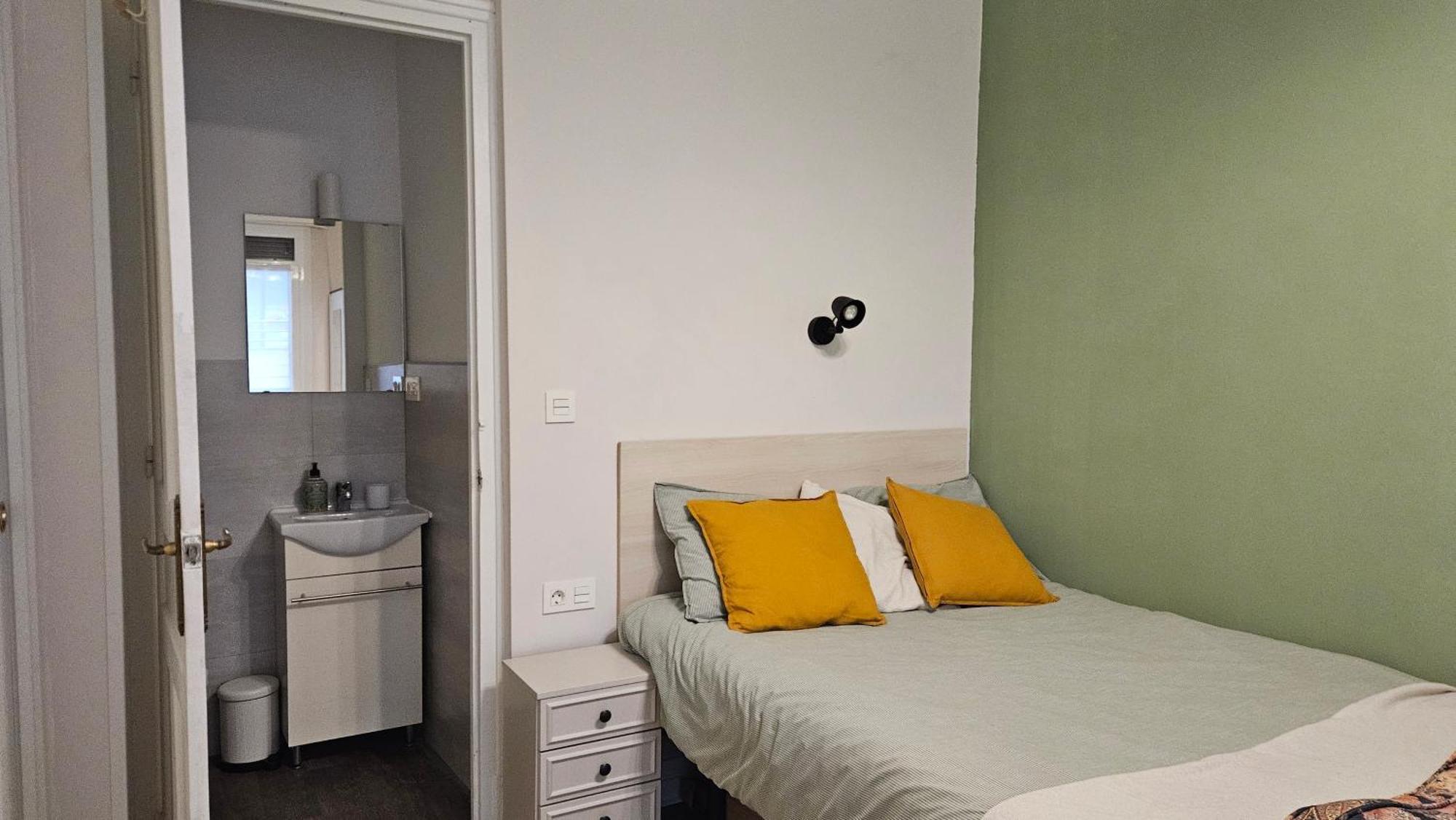 Central River Room - Private Wc Bilbao Eksteriør bilde